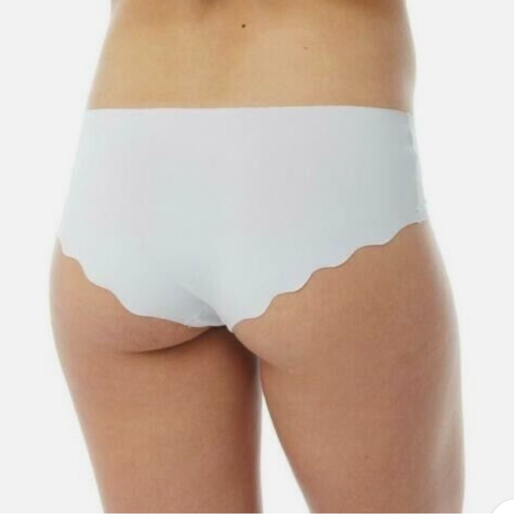 Y2K 2005 Victoria Secret Lowrise White Scalloped Edge Sexy Little Things Underwe